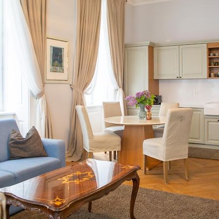 Stilvolles Apartment In Zentraler Lage Wien Eksteriør billede