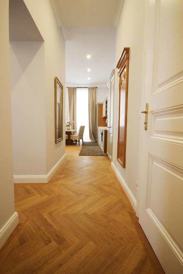 Stilvolles Apartment In Zentraler Lage Wien Eksteriør billede